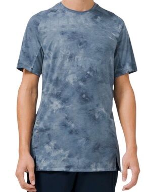 Lululemon Men's Always Agile Short Sleeve Shirt Diamond Dye True Navy Chambray M